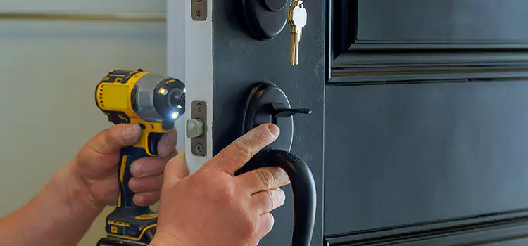 Commercial Door Lock Installation Franklin Square